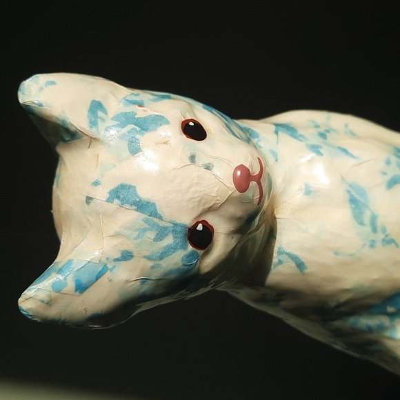 Vintage Decoupage heavy Blue and Cream coloured sitting Cat Figurine handmade - Picture 3 of 8